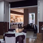 Ancora Hotel