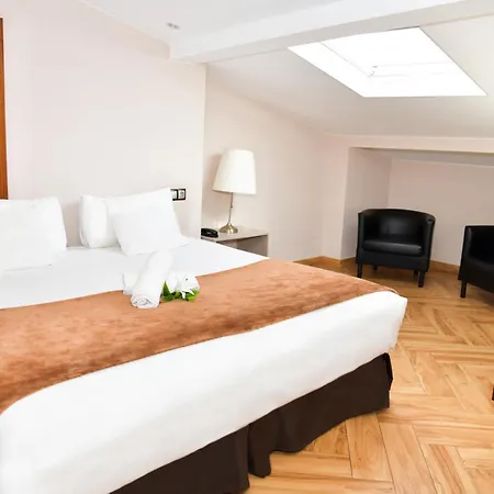 Hotel Ancora Urban Center Finisterre