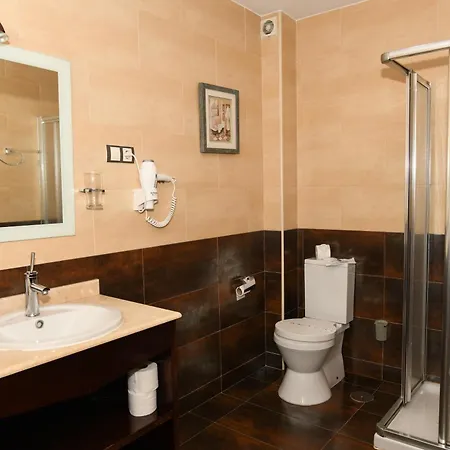 Hotel Ancora Urban Center Finisterre