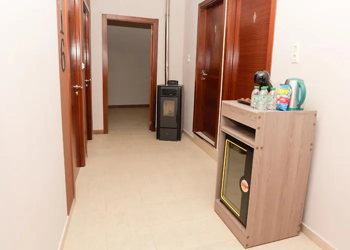 Ancora Otel *