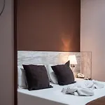 Ancora Hotel *