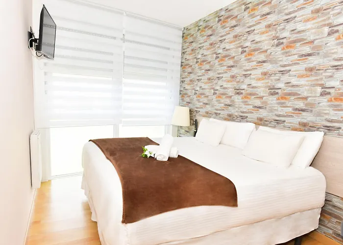 Ancora Hotel *