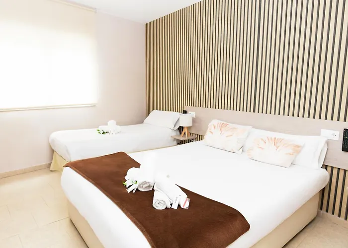 Ancora Hotel *